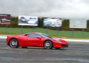 Jízda ve Ferrari 3 okruhy řízení + 1 okruh adrenalinové svezení profesionálem / SLEVA 1.331,- Kč